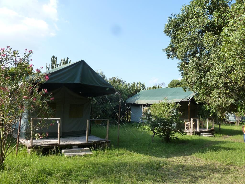 Enchoro Wildlife Camp Hotel Ololaimutiek Ngoại thất bức ảnh