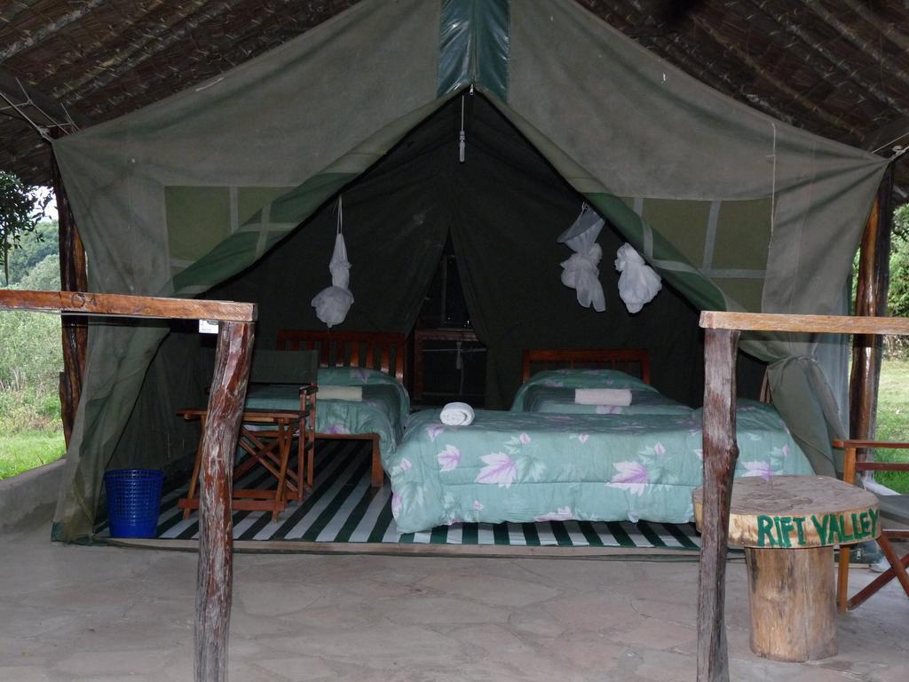 Enchoro Wildlife Camp Hotel Ololaimutiek Ngoại thất bức ảnh