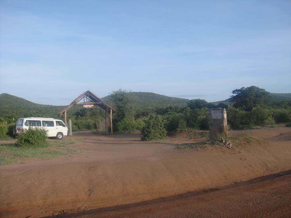 Enchoro Wildlife Camp Hotel Ololaimutiek Ngoại thất bức ảnh